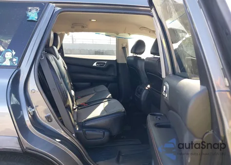 2020 Nissan Pathfinder Sv 4Wd z USA, uszkodzony, nr VIN 5N1DR2BM2LC582359